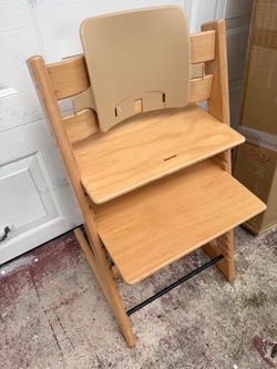 Tripp Trapp Hair Chair and newborn set