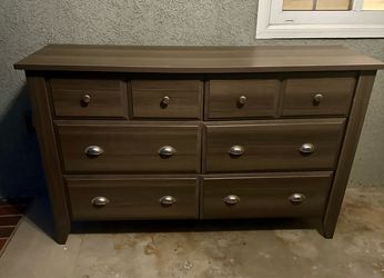 6 drawer wooden dresser, 55 inches long