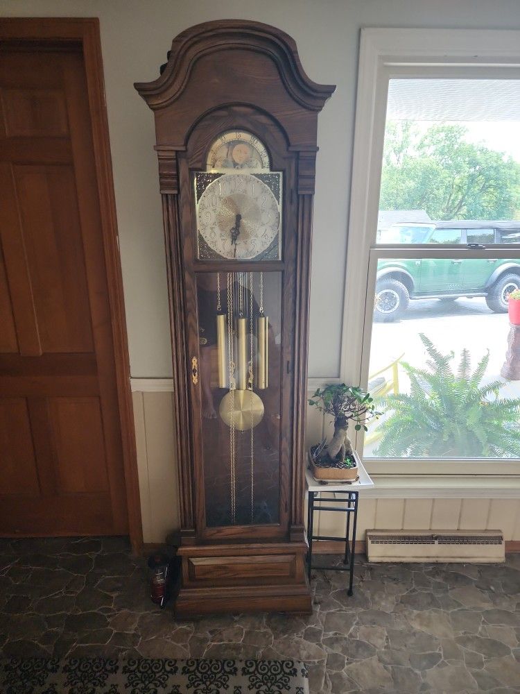 Grand Father Clock Antique