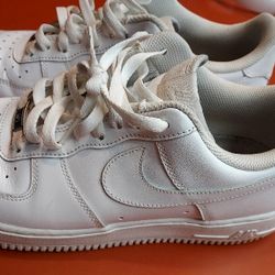 Mens Nike Air Size 9.5 Shoes