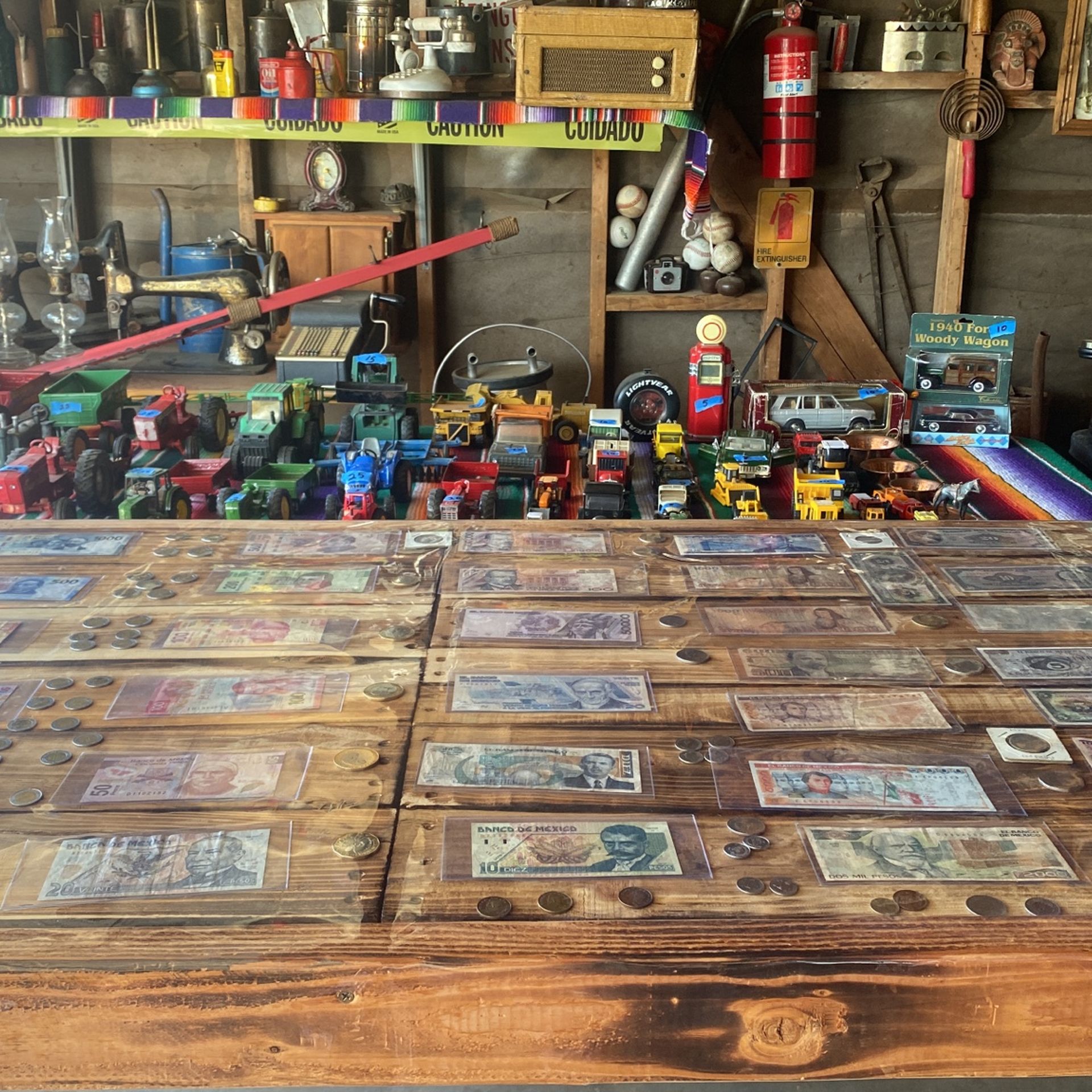 Farmer Cars Toys And Billetes Collection From México City