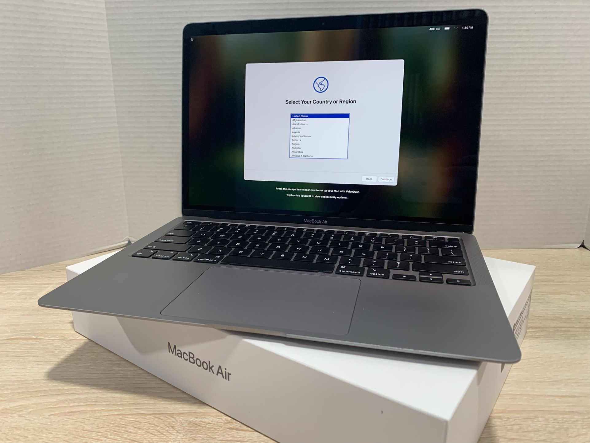 $350, Apple Care+ July 20, 2025, M1/8GB/128GB, 13" MacBook Air 13” (2020)