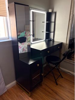 black vanity