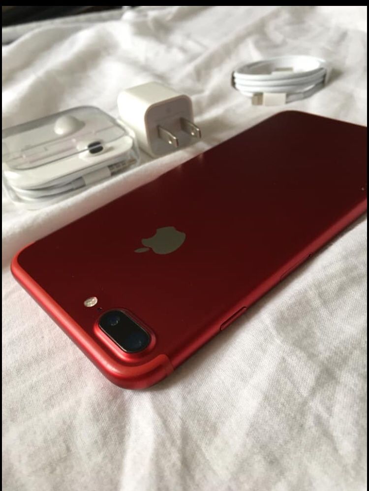 IPhone 7 Plus Brand New , It’s Got A Good Battery, iOS 11 , Come With Charger , HeadPhones, Charging Brick , Color: Red