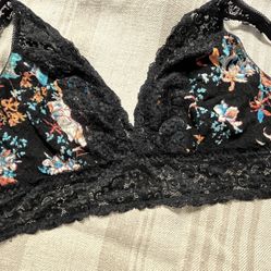 Soma Bras / Large / 