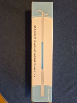 Dressing tool/ shoe horn
