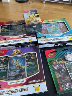 Pokémon TCG 30th Celebration Bundle – Multiple Sets