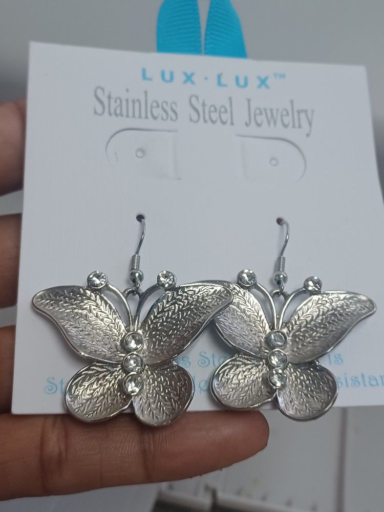 Butterfly Dangling Earrings