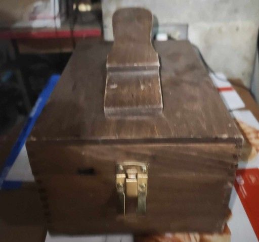Vintage Kiwi Hand Crafted Shoe Groomer Wooden Shoe Shine Box with 5 brushes EUC