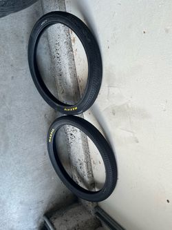 Maxxis tires