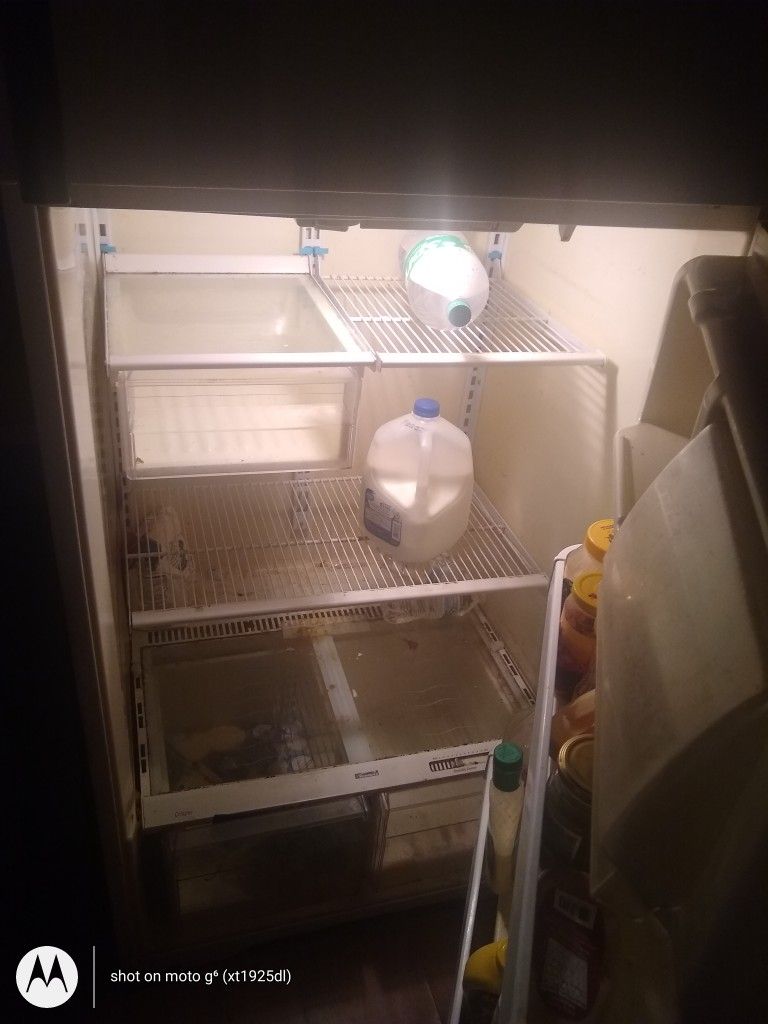 Refrigerator Freezer Still Works I Got A Different Color And Size