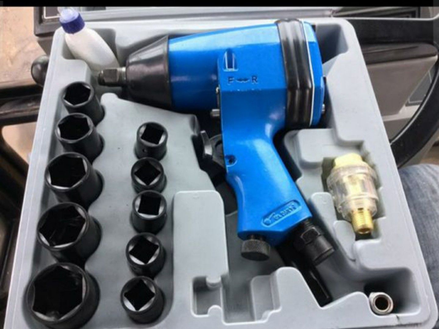 UNUSED 1/2IN SOCKET DRIVE AIR IMPACT WRENCH