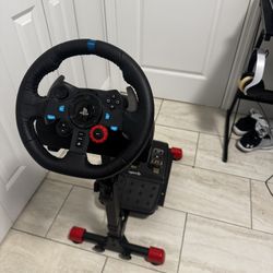 Logitech G29 Racing Wheel Bundle  PS5 PS4 PS3