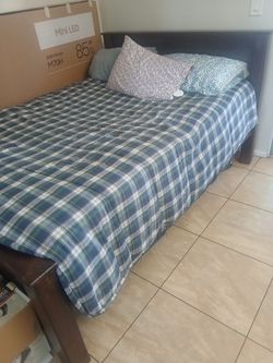 Vendo cama de madera