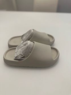 Yeezy YS-01 in color Cream