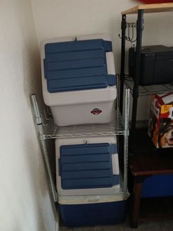 Dog food / storage containers