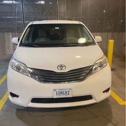 2013 Toyota Sienna