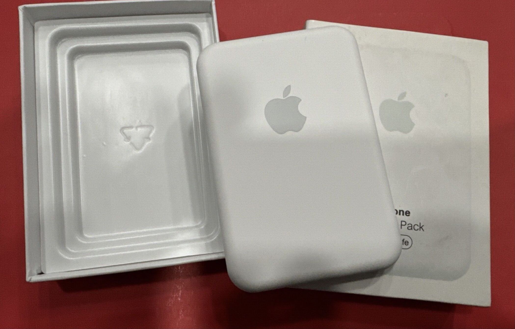 Apple iPhone MagSafe Battery Pack