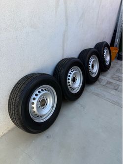 Tacoma wheels Set of 4 Toyo Open Country 245/70R17 Tires and Steel Rims