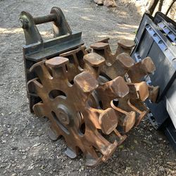 Big Excavator Compaction Wheel 