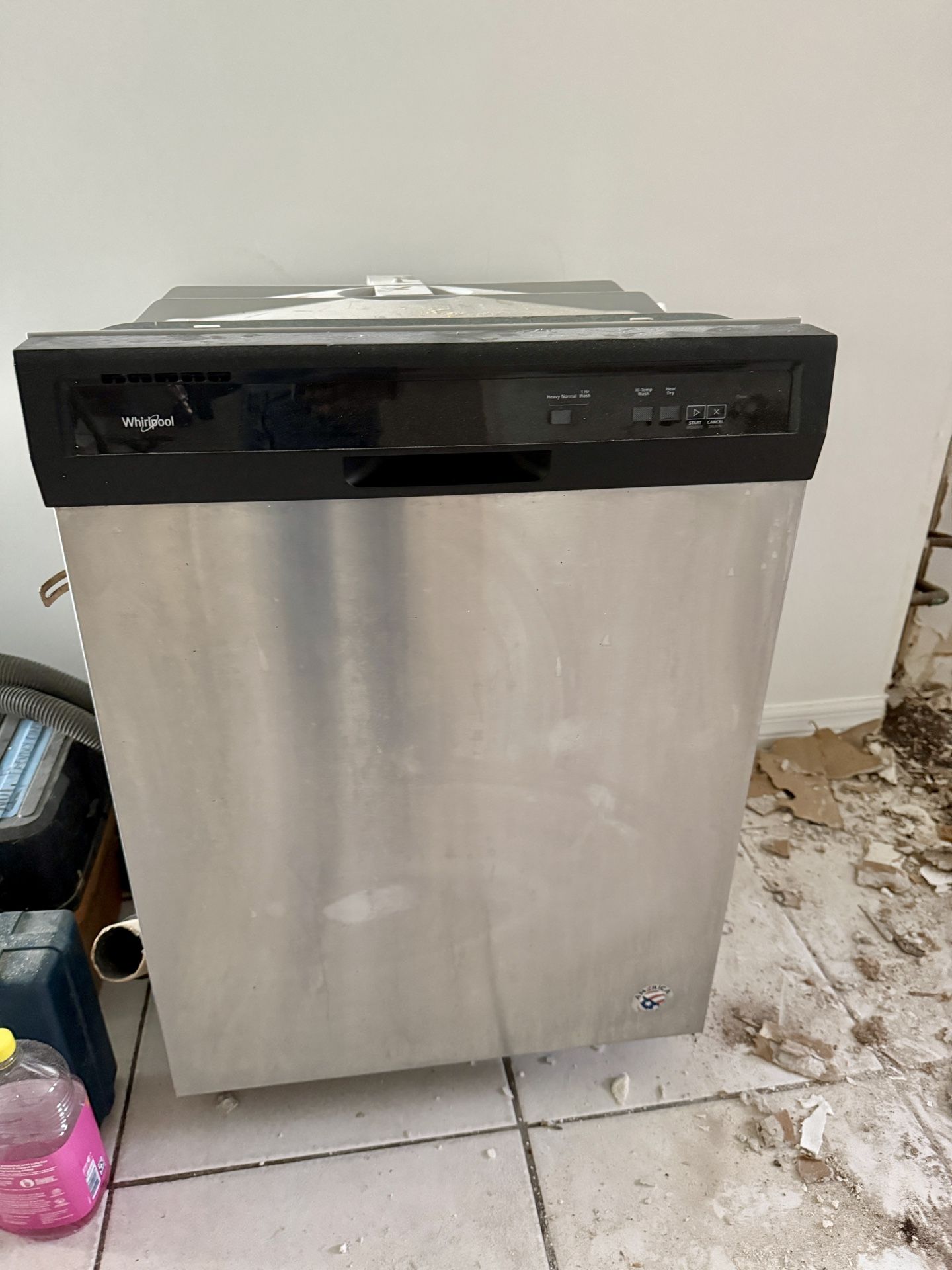 Whirlpool Stainless Steel Dishwasher – Great Condition