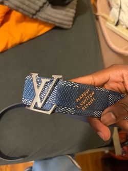 Lv belt excellent condition