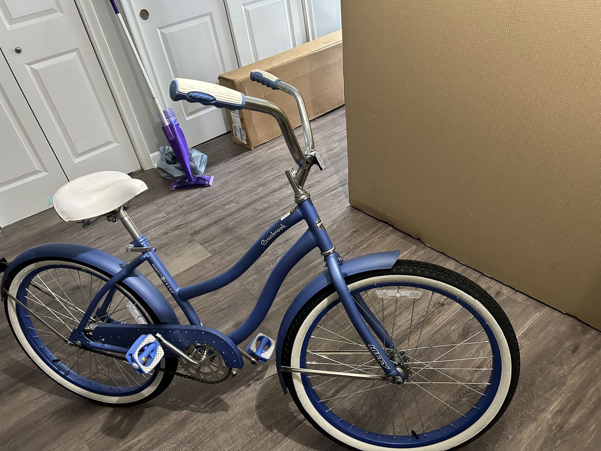 Huffy Beach Cruiser. For Women