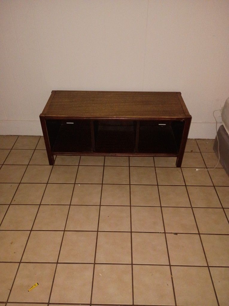 Nice Coffee table/ ty Stand