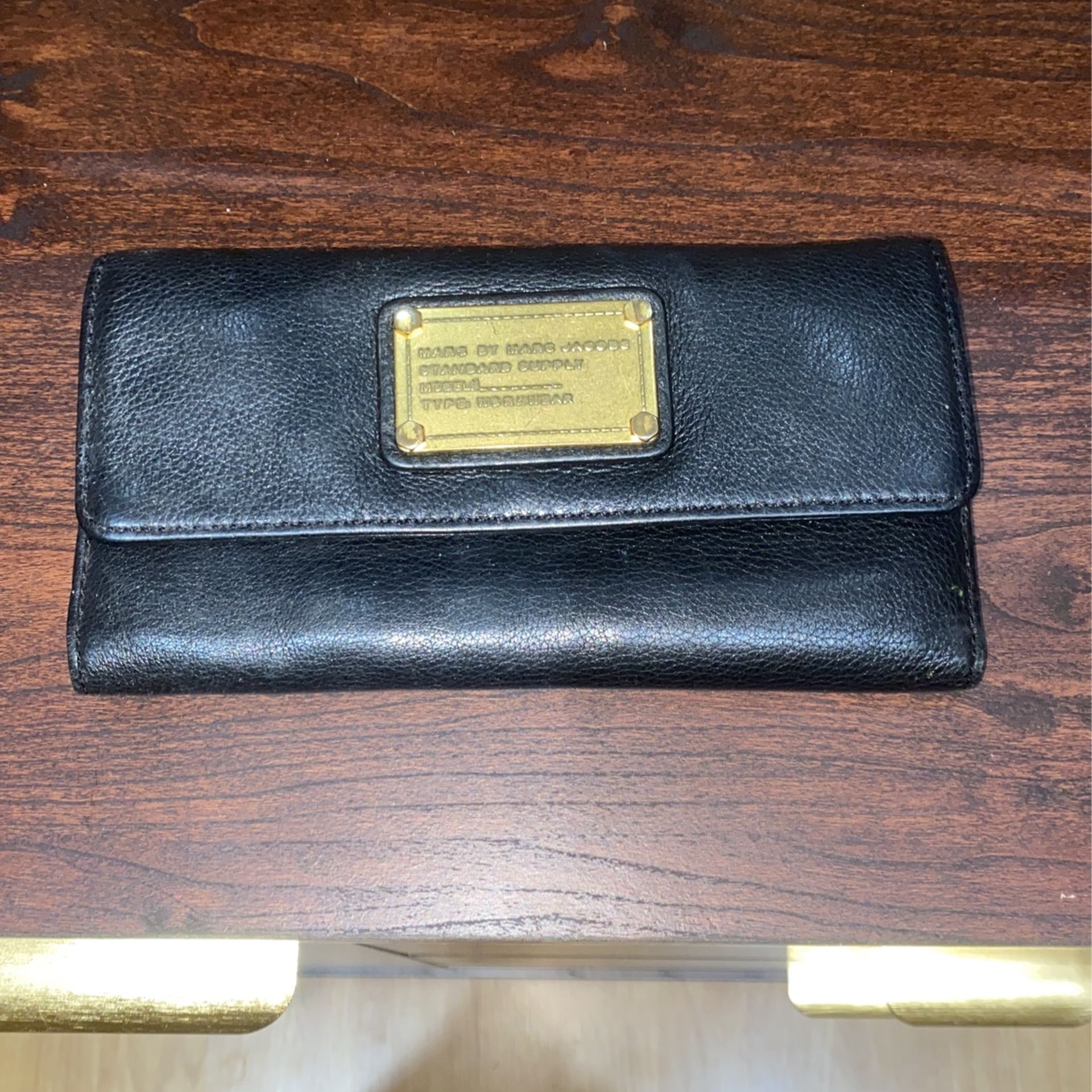 Vintage Marc Jacob’s bifold wallet