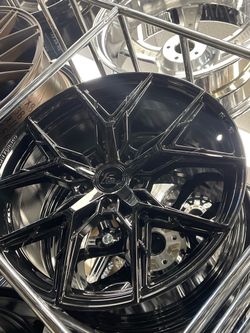 AUDI A3, VW GOLF, JETTA & BEETLE • 20x8.5 (5x112) °° Save yourself the daily misery of looking at uninspired factory silver. A clean custom fitment is