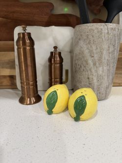 Lemon Salt And Pepper Shakers