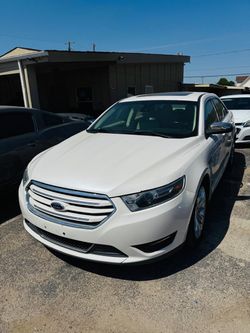 2019 Ford Taurus