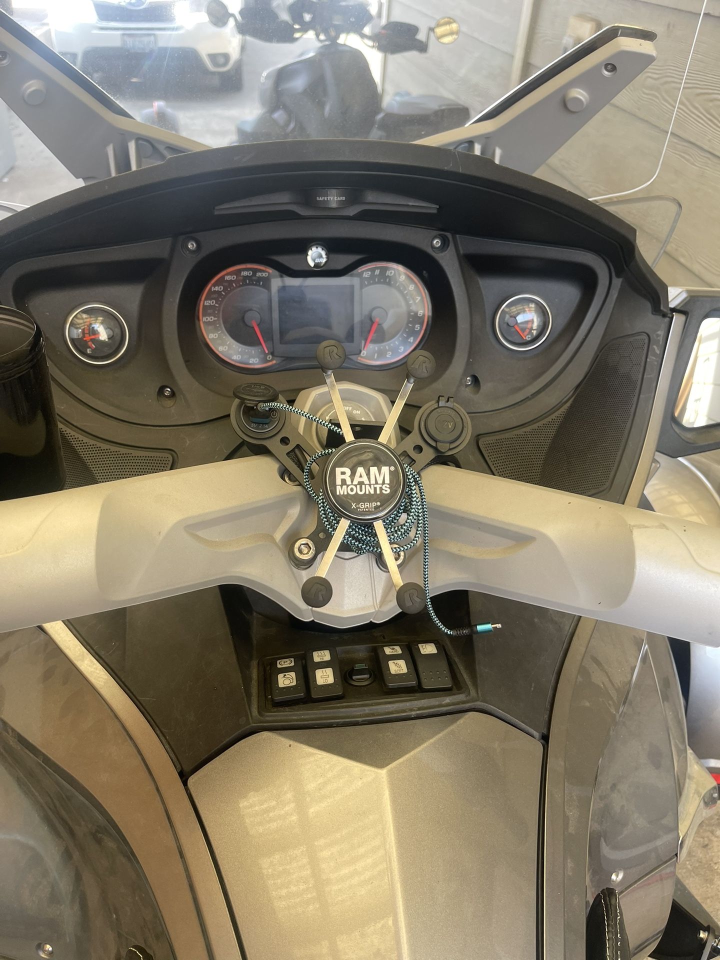 2012 Can Am Spyder RTS