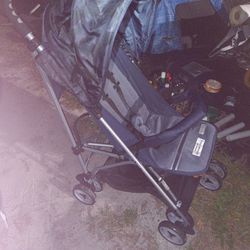 Monbebe Brand Stroller In Like New Condition In Navy Blue Camo Print 