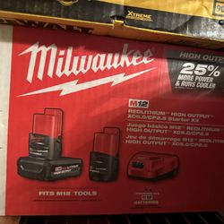 Milwaukee M12 12-Volt Lithium-Ion High Output 5.0 Ah and 2.5 Ah Battery Packs and Charger Starter Kit