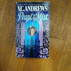 Pearl in The Mist By VC Andrews Softcover book