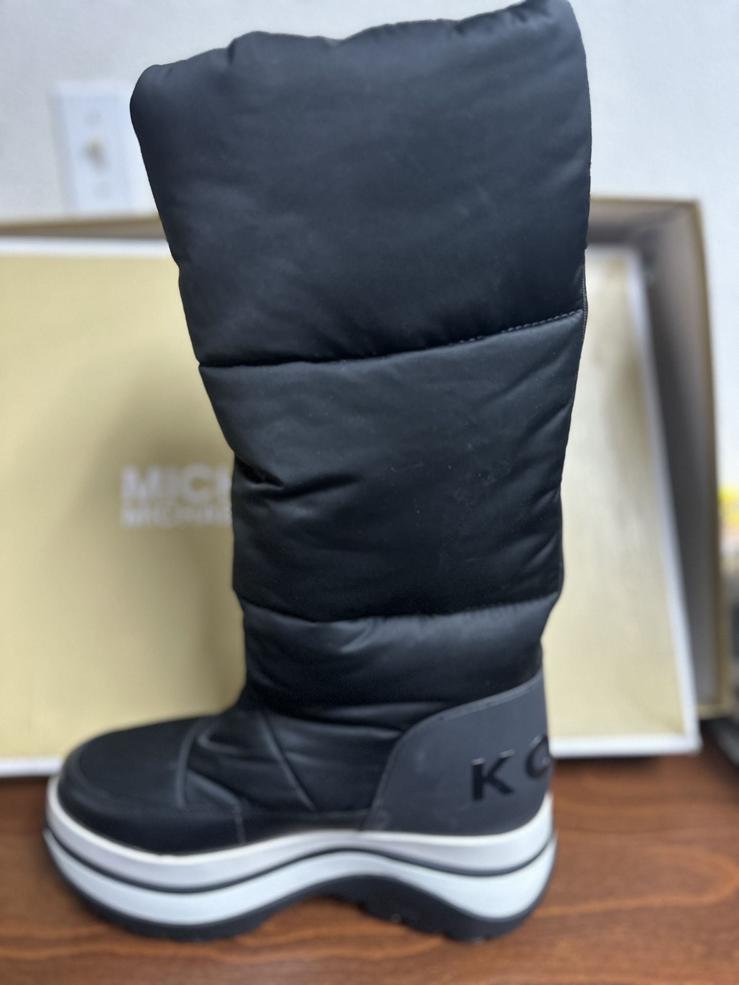 Michael Kors Gamma Boot Size 10