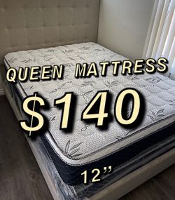 Queen size pillow top mattress