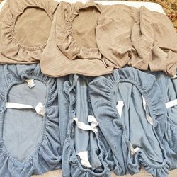 Forros Para Sillas  $30 Por Los Dos Sets De 4 