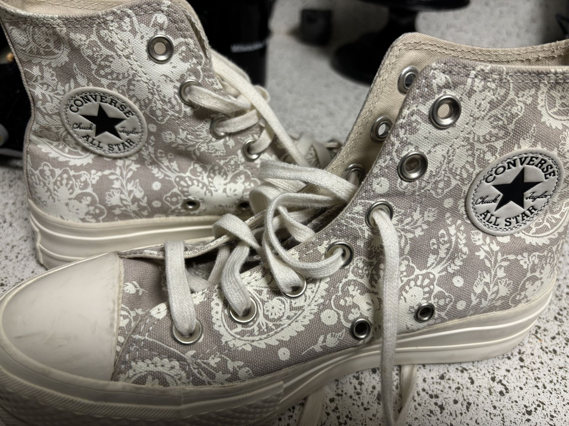 Converse 