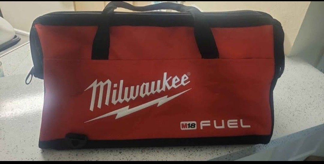Large Fuel Milwaukee 22" Canvas Tool Bag