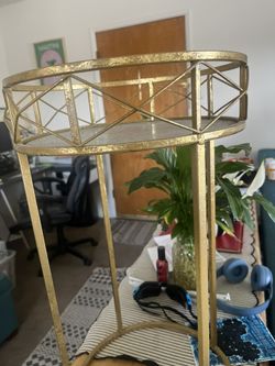 Plant Stand - Accessories Table