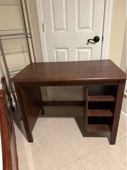 Computer desk for sale!
