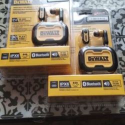 DeWalt Wireless Headphones 