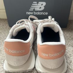 New Balance  10 US Women 