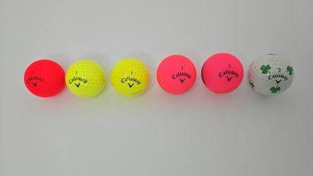 Set of 6 Mixed Callaway Golf Balls – Matte Colors and Shamrocks –