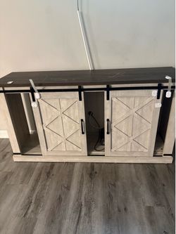 Farmhouse Sliding Barn Door TV Stand / Media Console