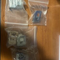 Dewalt 20v metal clips for drill or impacts 5 each I have several in N Lakeland