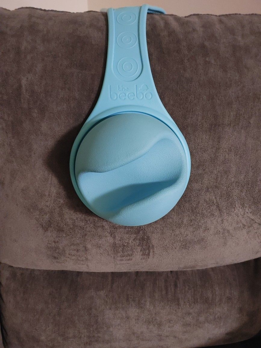Hand Free Bottle Feeder