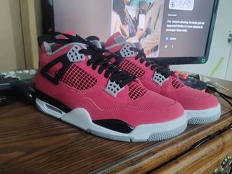 Jordan 4ths